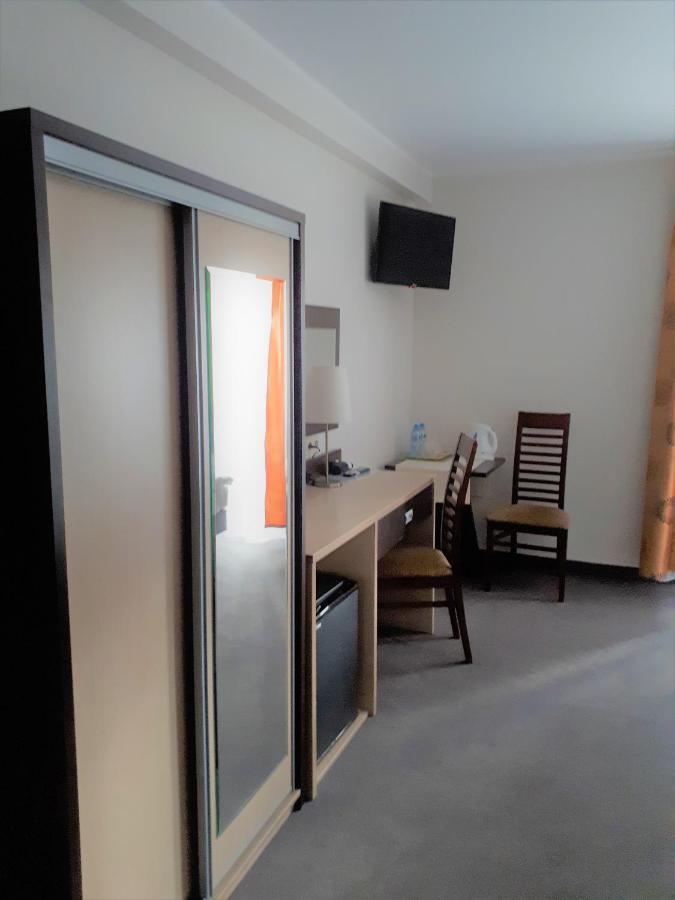Hotel Eljot Sielpia Wielka Ngoại thất bức ảnh