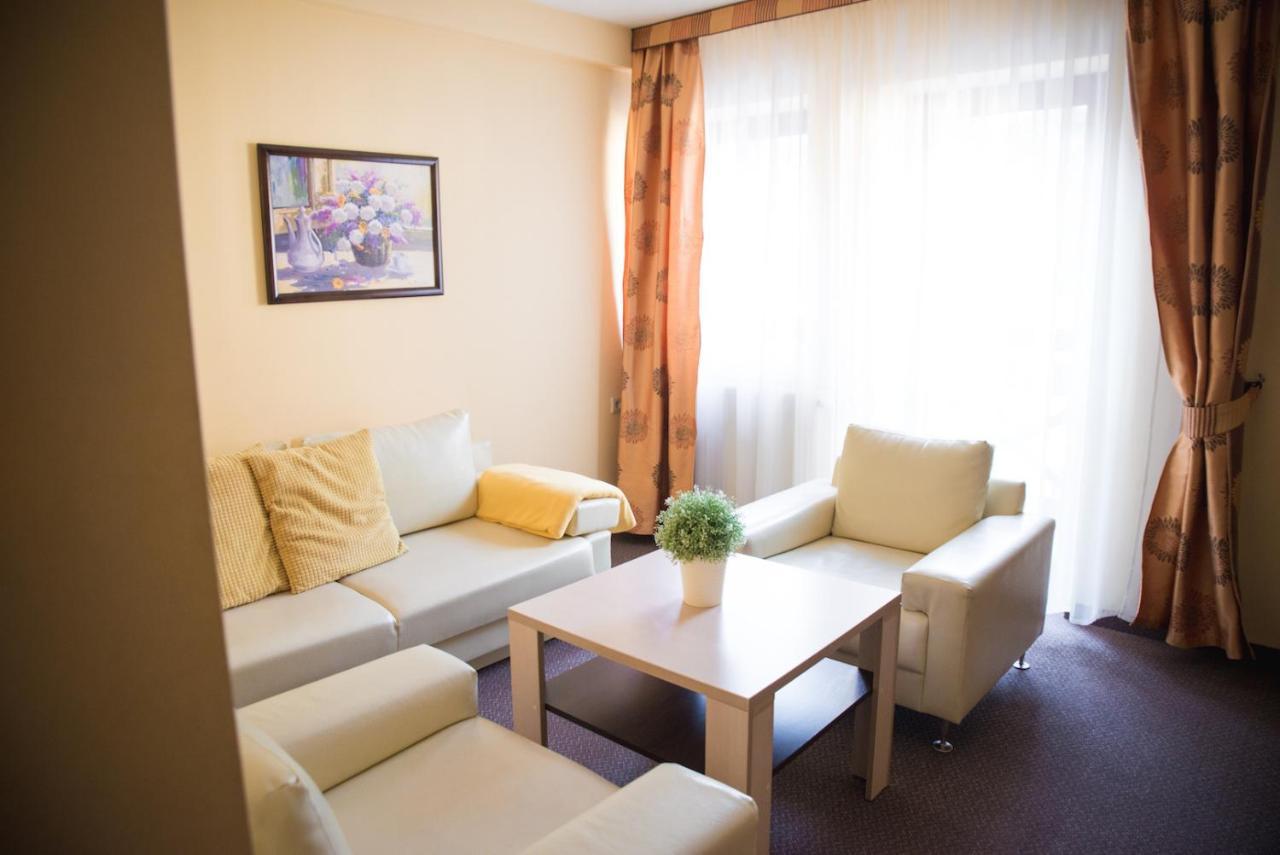 Hotel Eljot Sielpia Wielka Ngoại thất bức ảnh