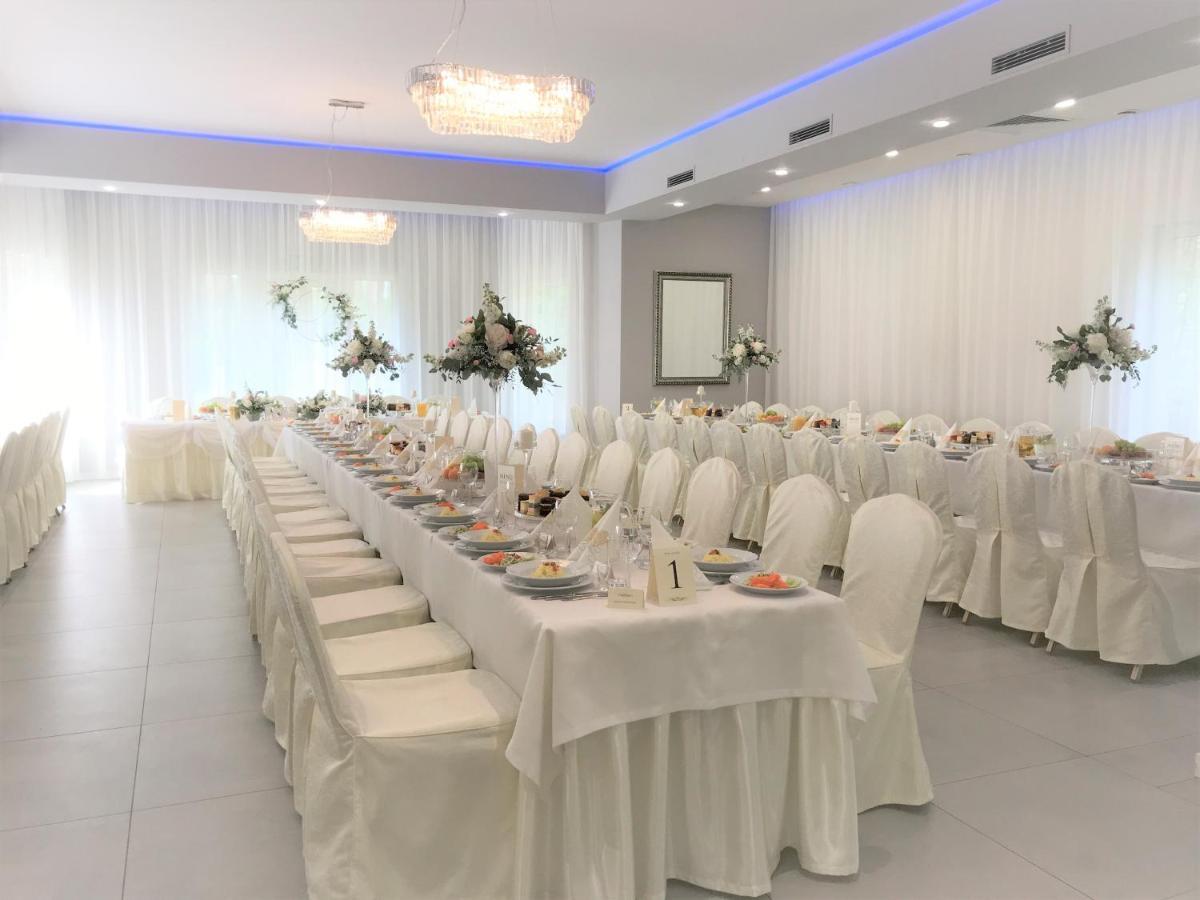 Hotel Eljot Sielpia Wielka Ngoại thất bức ảnh